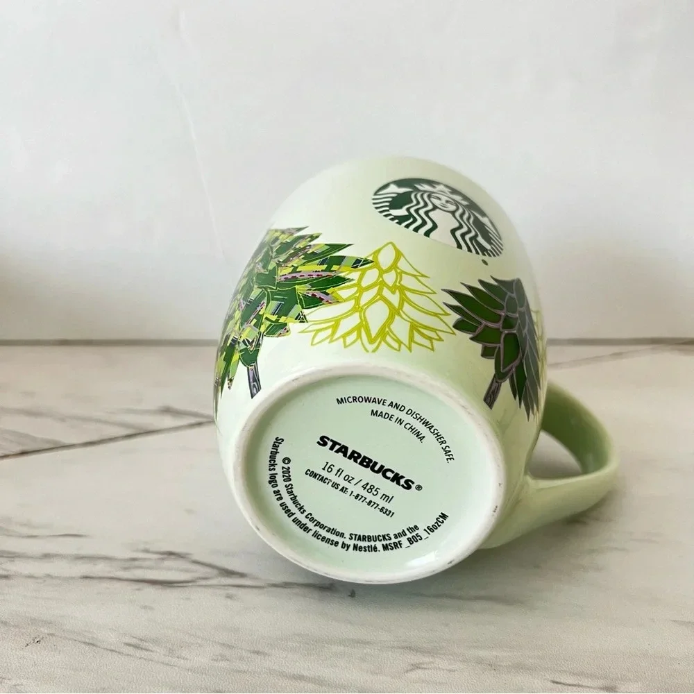 New without box, Starbucks Coffee Mug 16 Fl Oz. 2020 Holiday Christmas Pine Tree